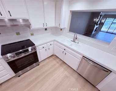 3207 Moritz - Photo Thumbnail 2