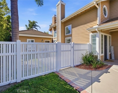 733 Avenida Azor - Photo Thumbnail 4