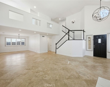 733 Avenida Azor - Photo Thumbnail 7