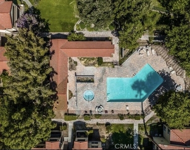 1144 W Blaine Street - Photo Thumbnail 6
