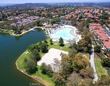 4 Pinzon - Photo Thumbnail 20