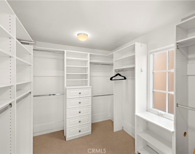432 Acacia Avenue - Photo Thumbnail 16