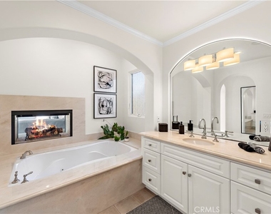 432 Acacia Avenue - Photo Thumbnail 14