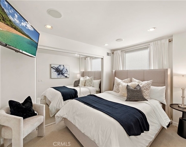 432 Acacia Avenue - Photo Thumbnail 17