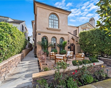 432 Acacia Avenue - Photo Thumbnail 1