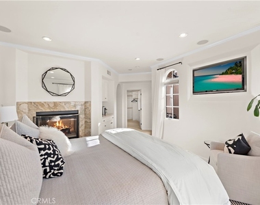 432 Acacia Avenue - Photo Thumbnail 12