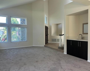 1813 Orchard Wood Road - Photo Thumbnail 8
