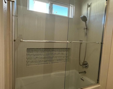 1813 Orchard Wood Road - Photo Thumbnail 20