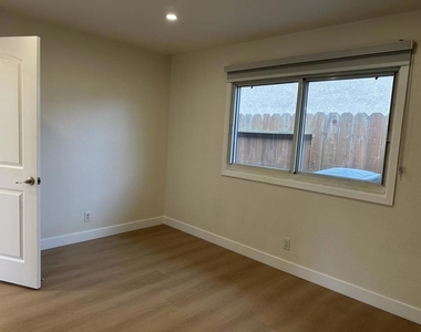 1 Pacific Avenue - Photo Thumbnail 10