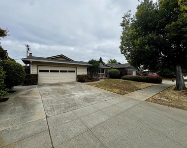 1405 Antonio Lane - Photo Thumbnail 1