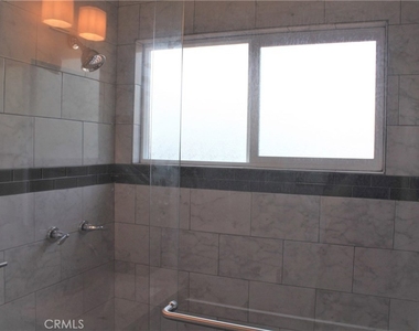 3035 Kathleen Street - Photo Thumbnail 37