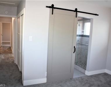 3035 Kathleen Street - Photo Thumbnail 32