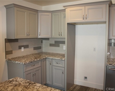 3035 Kathleen Street - Photo Thumbnail 10