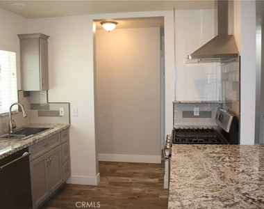 3035 Kathleen Street - Photo Thumbnail 12