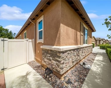1420 Yarrow - Photo Thumbnail 52