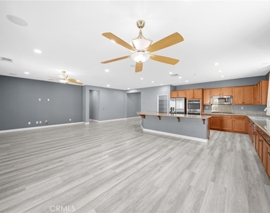 1420 Yarrow - Photo Thumbnail 12