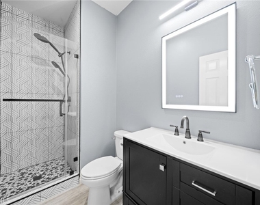 1420 Yarrow - Photo Thumbnail 29