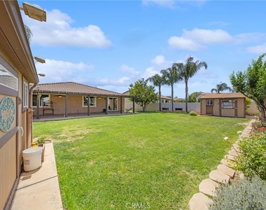 1420 Yarrow - Photo Thumbnail 40