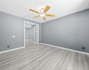 1420 Yarrow - Photo Thumbnail 27