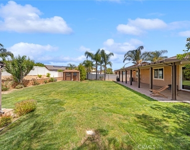 1420 Yarrow - Photo Thumbnail 35