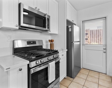 529 W Blaine Street - Photo Thumbnail 10