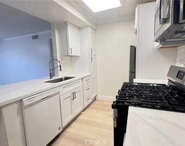 26200 Redlands - Photo Thumbnail 6