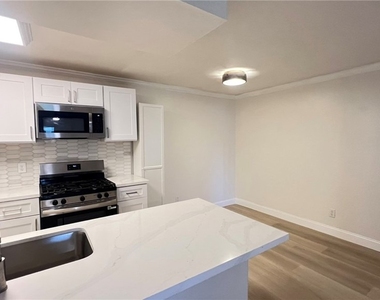 26200 Redlands - Photo Thumbnail 4