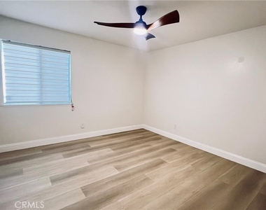 26200 Redlands - Photo Thumbnail 10