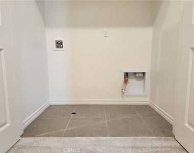 2408 Villena Way - Photo Thumbnail 29