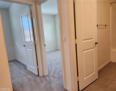 2408 Villena Way - Photo Thumbnail 20