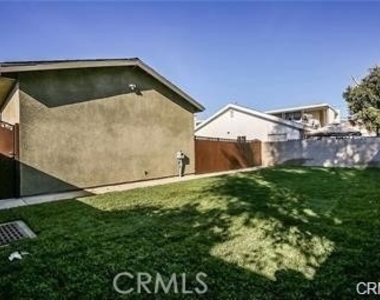 626 N Dalton - Photo Thumbnail 16