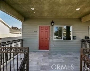 626 N Dalton - Photo Thumbnail 1