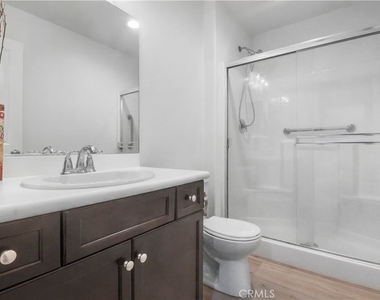16768 Olive Tree Lane - Photo Thumbnail 29