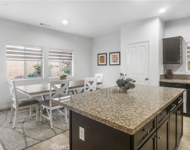 16768 Olive Tree Lane - Photo Thumbnail 8