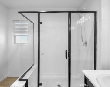 16768 Olive Tree Lane - Photo Thumbnail 31