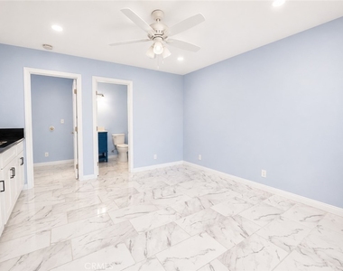 1609 W Badillo - Photo Thumbnail 2