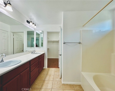 14602 Longwood - Photo Thumbnail 19