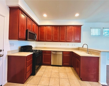 14602 Longwood - Photo Thumbnail 6