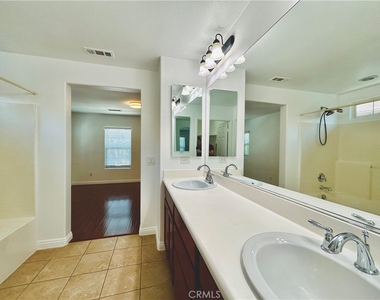 14602 Longwood - Photo Thumbnail 22