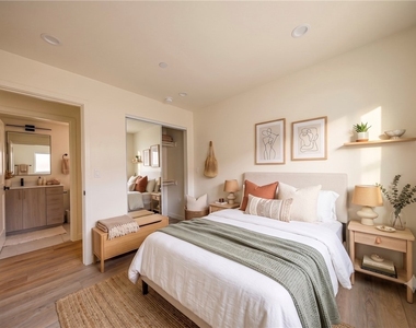 5933 Comey Avenue - Photo Thumbnail 3