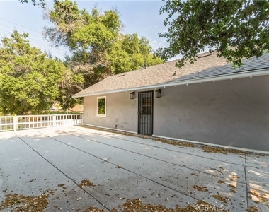 21366 Rios Street - Photo Thumbnail 3