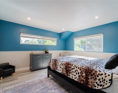 21366 Rios Street - Photo Thumbnail 12