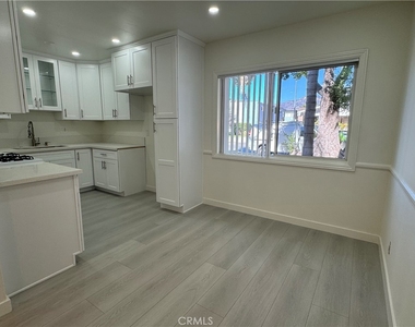 350 W Wilson - Photo Thumbnail 4