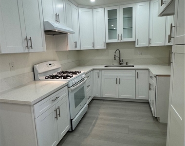 350 W Wilson - Photo Thumbnail 5