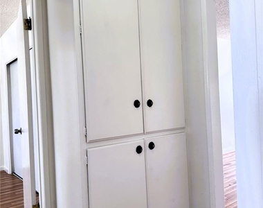 2310 Washington - Photo Thumbnail 10