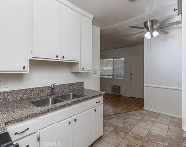 2310 Washington - Photo Thumbnail 4