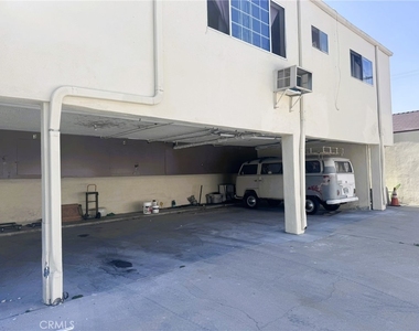 2310 Washington - Photo Thumbnail 23
