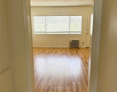 2310 Washington - Photo Thumbnail 21