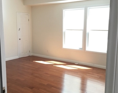 2710 Raymond Avenue - Photo Thumbnail 3