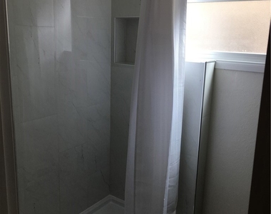 2710 Raymond Avenue - Photo Thumbnail 12